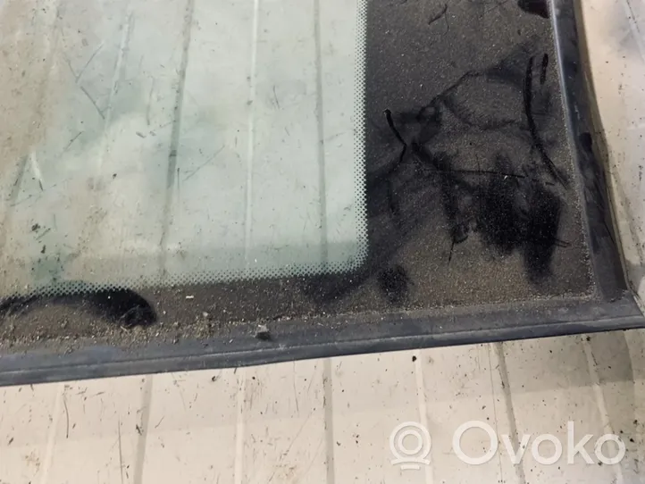 Opel Omega B1 Rear side window/glass 