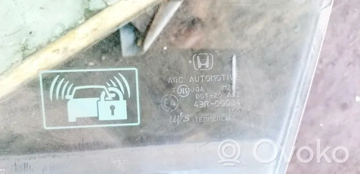 Honda Accord Vetro del finestrino della portiera anteriore - quattro porte 