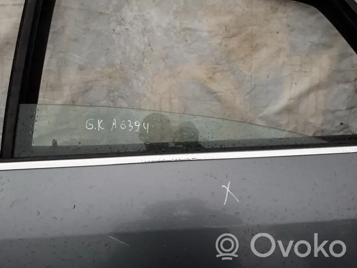 Audi A6 S6 C5 4B aizmugurējo durvju stikls 