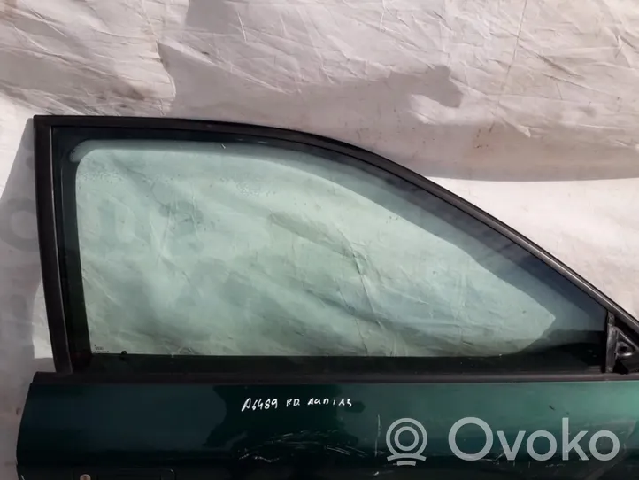 Audi A3 S3 8L Vetro del finestrino della portiera anteriore - quattro porte 