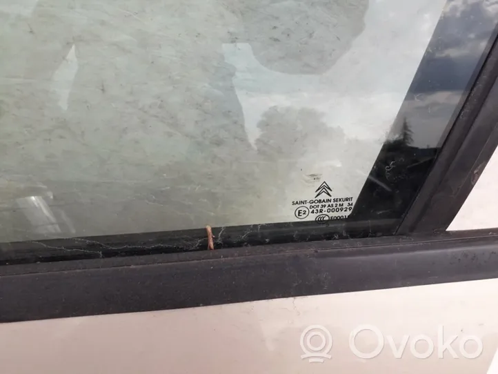 Citroen C4 I Pagrindinis priekinių durų stiklas (keturdurio) 