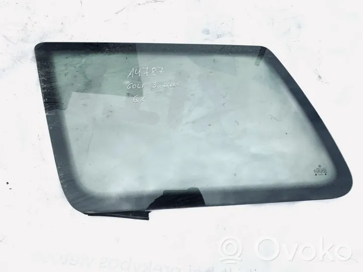 Volkswagen Golf III Rear side window/glass 