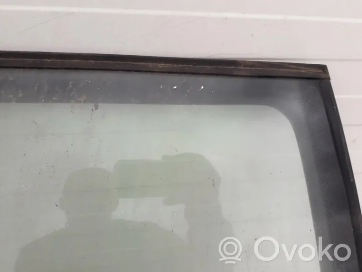 Opel Omega B1 Rear door window glass 