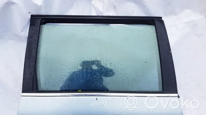 Volkswagen PASSAT B5.5 Rear door window glass 