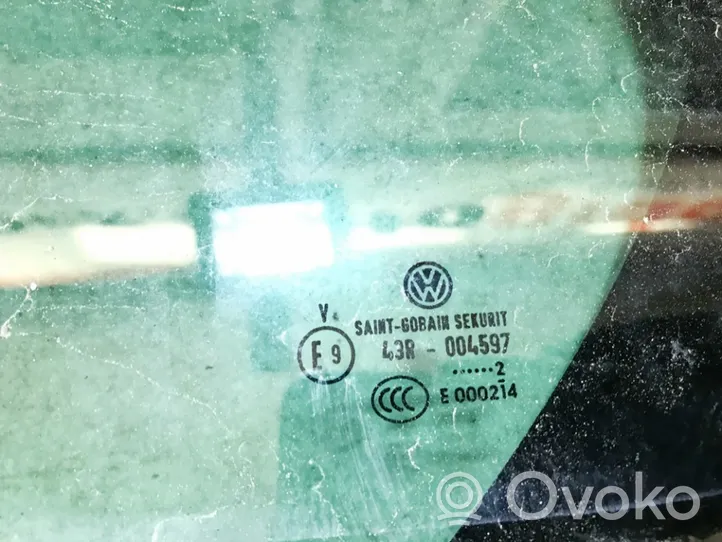 Volkswagen Jetta VI Rear vent window glass 5c6845213