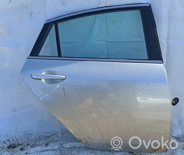 Mazda 6 Takaovi sidabrine