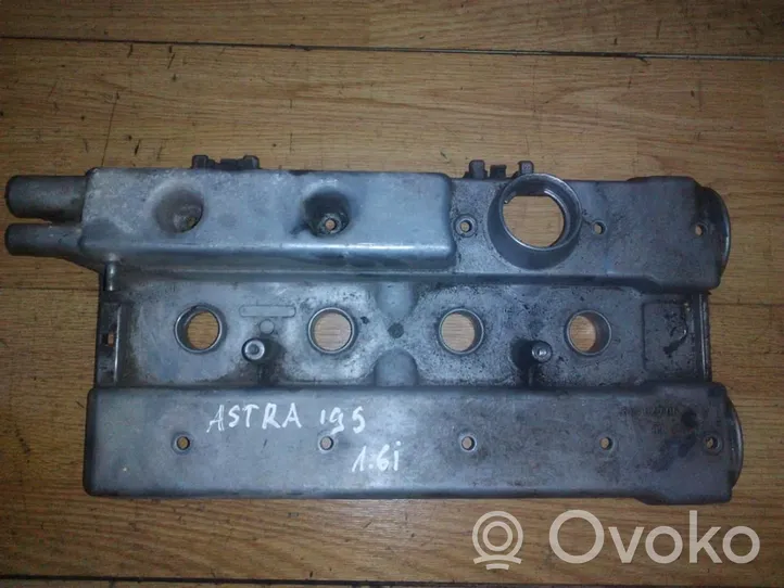 Opel Astra F Cache culbuteur 90470439