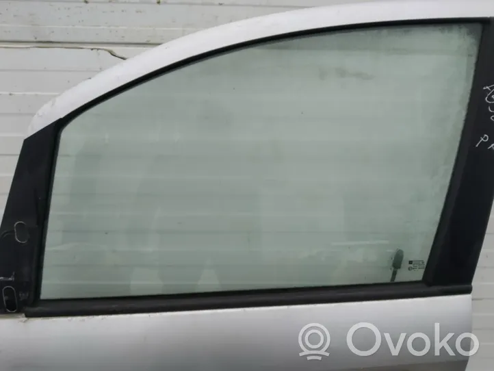 Opel Zafira A Etuoven ikkunalasi, neliovinen malli 