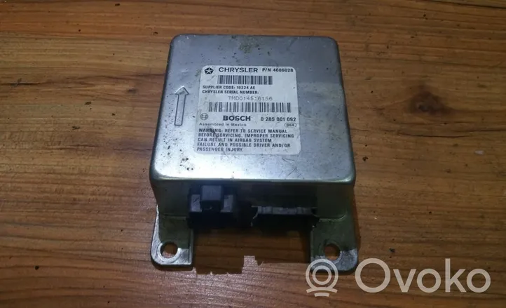 Chrysler Stratus Airbag control unit/module 0285001092