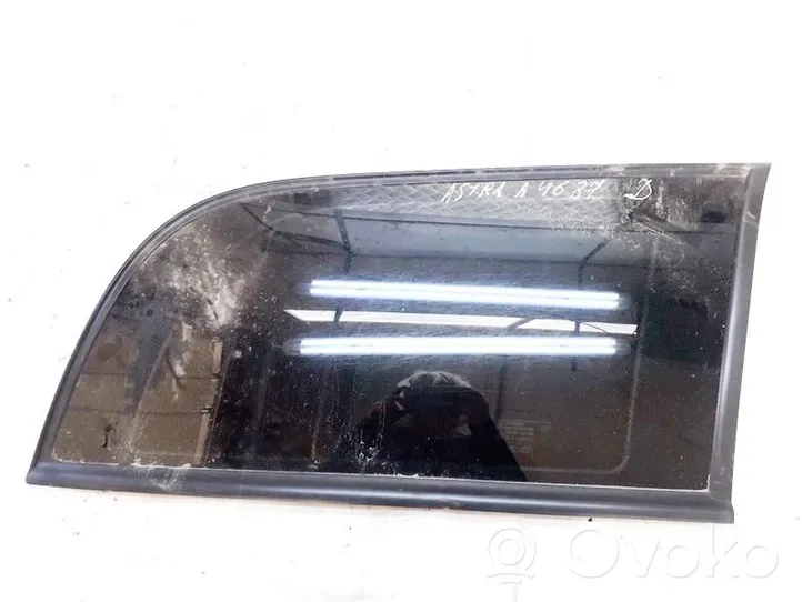 Opel Astra G Szyba karoseryjna tylna 43r00021