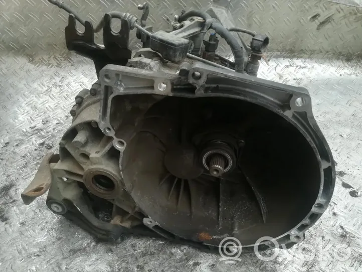 Ford Focus Manualna 5-biegowa skrzynia biegów 3m5r7f096yf