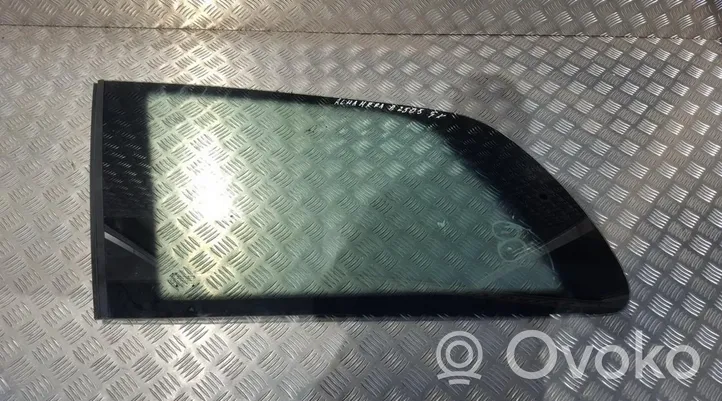 Audi 80 90 S2 B4 Rear side window/glass 