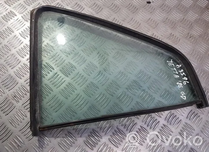 Volkswagen Jetta II Rear vent window glass 