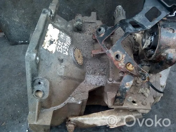 Chrysler Voyager Manual 5 speed gearbox 4641750