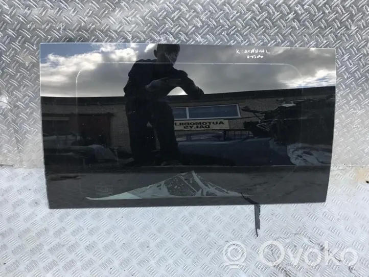 KIA Carnival Rear door window glass 