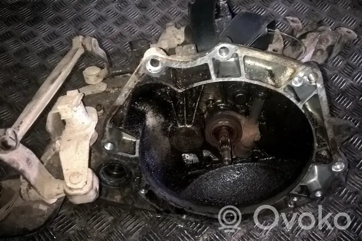 Opel Corsa B Manual 5 speed gearbox 90334344