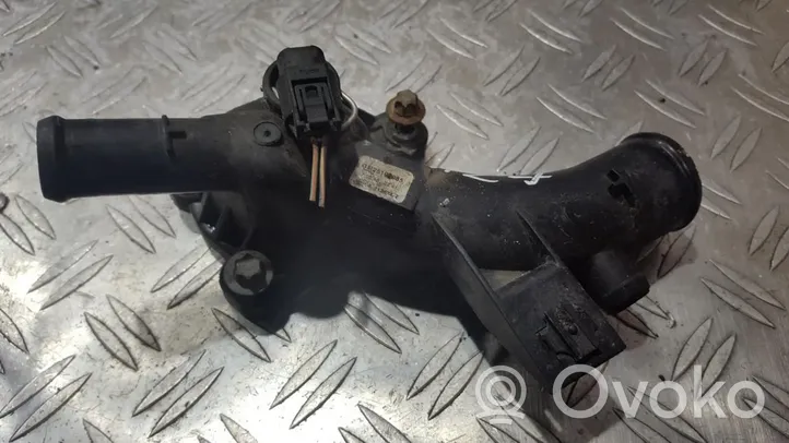 Opel Meriva B Tuyau de liquide de refroidissement moteur 25192985