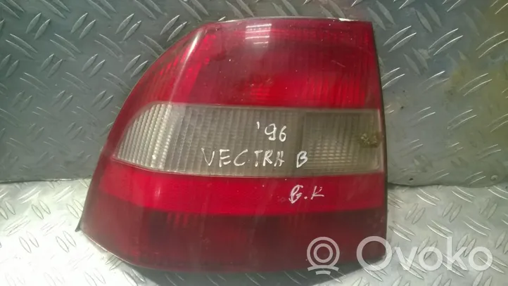 Opel Vectra B Luci posteriori 37370748