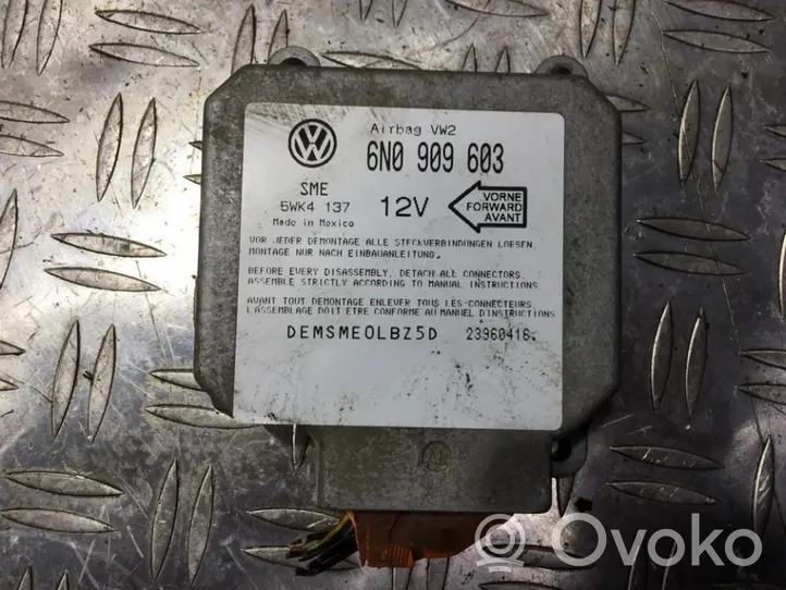 Volkswagen Golf III Module de contrôle airbag 6n0909603