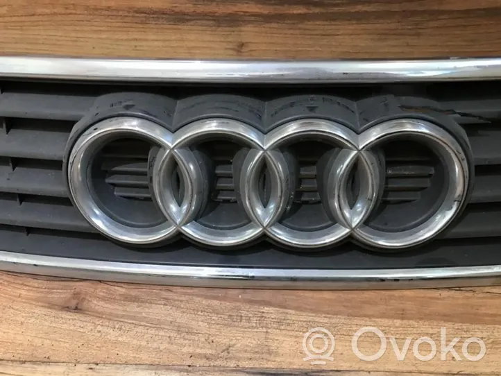 Audi A6 S6 C5 4B Mostrina con logo/emblema della casa automobilistica 