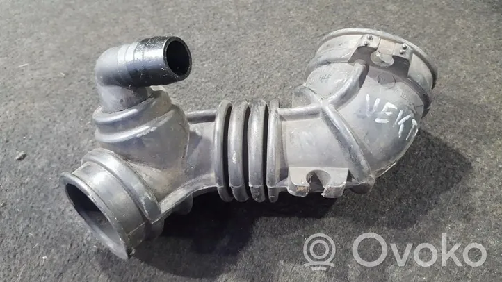 Opel Vectra B Rura / Wąż dolotowy powietrza 90499551