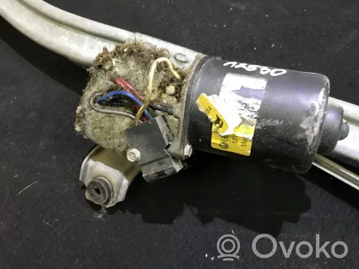 Volkswagen Jetta II Wiper motor 