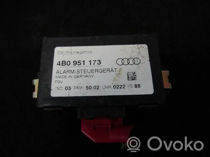 Audi A3 S3 8L Unidad de control/módulo de alarma 4B0951173