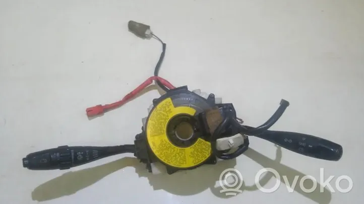 Mitsubishi Carisma Palanca de intermitentes smr141720