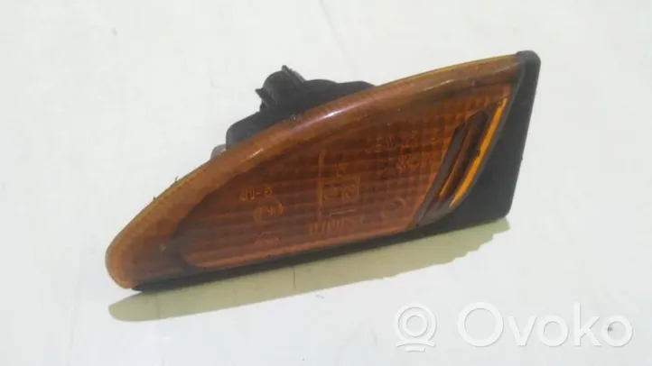 Subaru Legacy Etupuskurin suuntavilkku 010058light