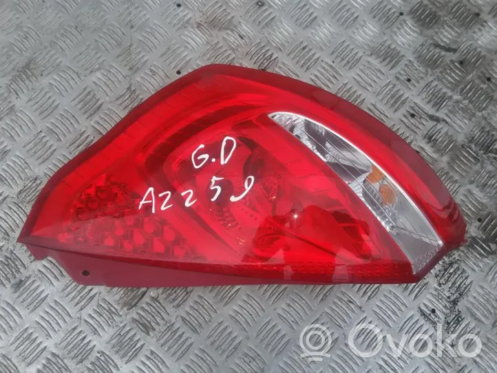 Ford Fiesta Lampa tylna 8a6113404ae