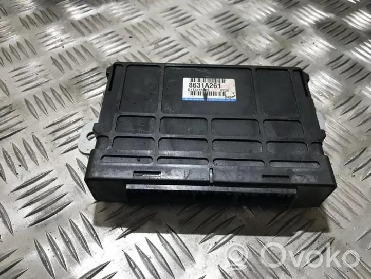 Mitsubishi Pajero Module de contrôle de boîte de vitesses ECU 8631a261