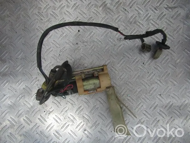 KIA Clarus Pompe à carburant k9a01335z