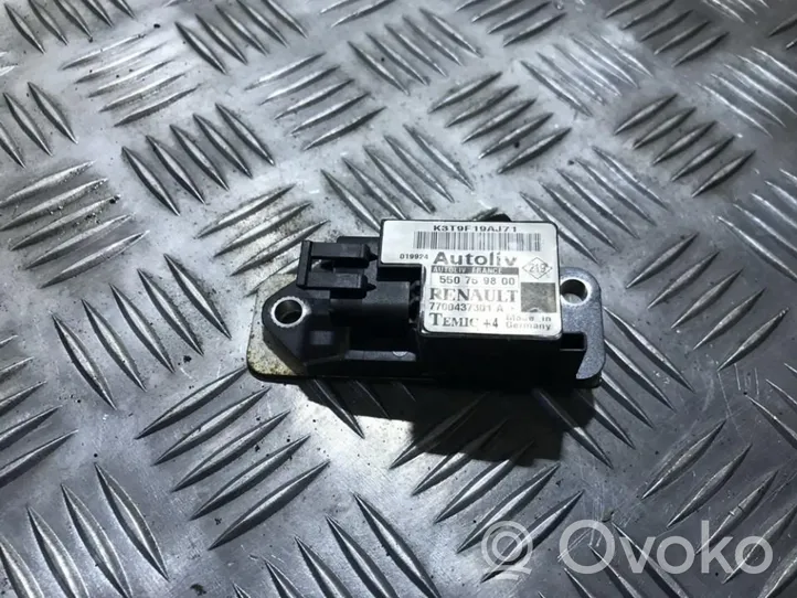 Renault Scenic I Sensor impacto/accidente para activar Airbag 7700437301A