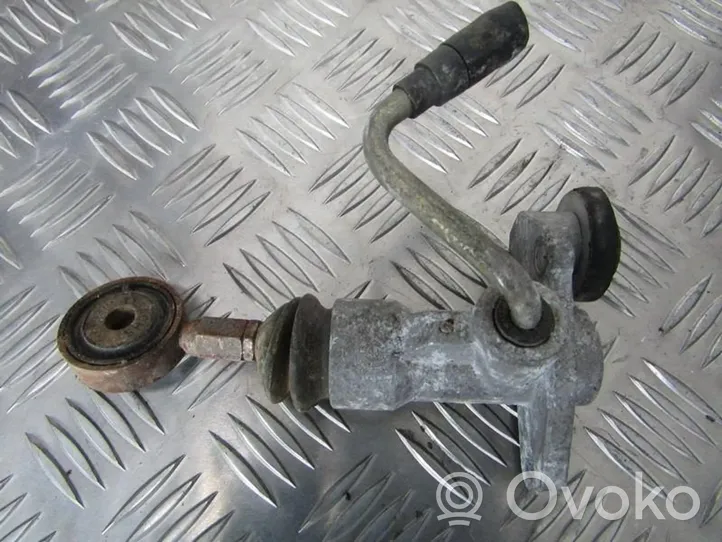 Audi A4 S4 B5 8D Główny cylinder sprzęgła 8d1721401