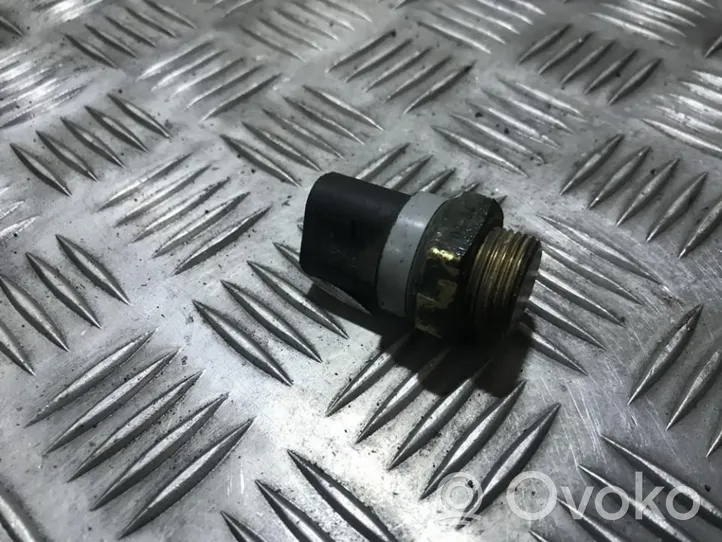 Opel Omega B1 Coolant temperature sensor 90277288