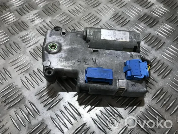 Audi A4 S4 B5 8D Moteur / actionneur 8d0959591