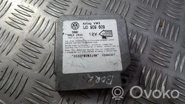 Volkswagen Bora Sterownik / Moduł Airbag 1j0909609