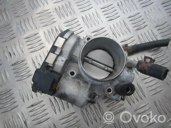 KIA Venga Clapet d'étranglement 351002B150