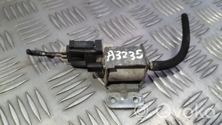 Volvo S40, V40 Solenoidinis vožtuvas 72159302