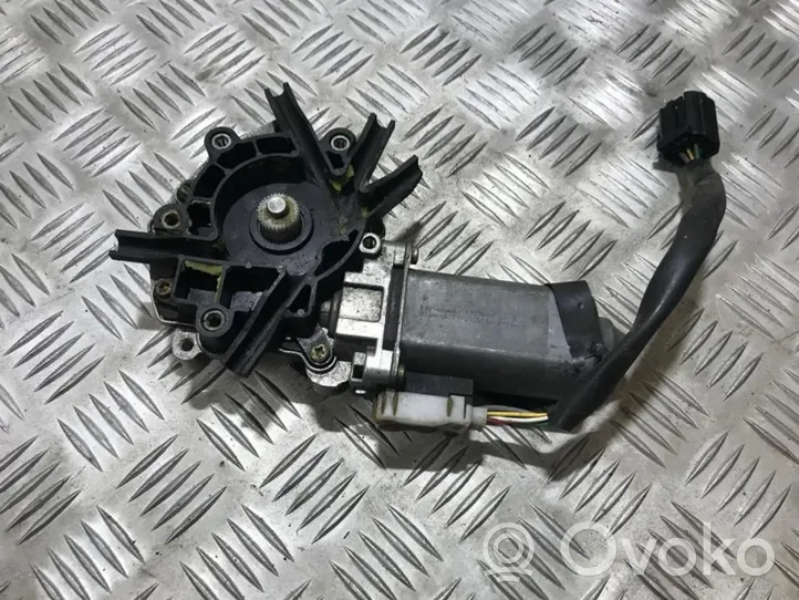 Land Rover Freelander Moteur de lève-vitre de porte avant 0536000401