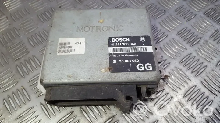 Opel Omega A Engine control unit/module 0261200368