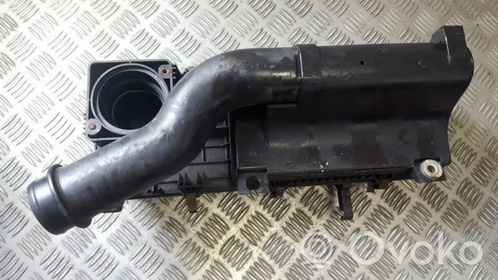 KIA Rio Scatola del filtro dell’aria K31Y