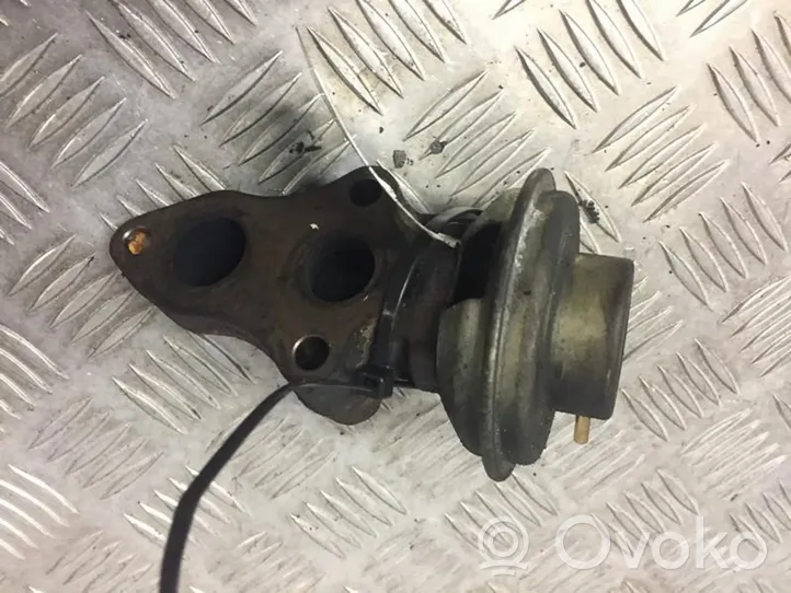 Toyota Avensis T220 EGR-venttiili 2580027010