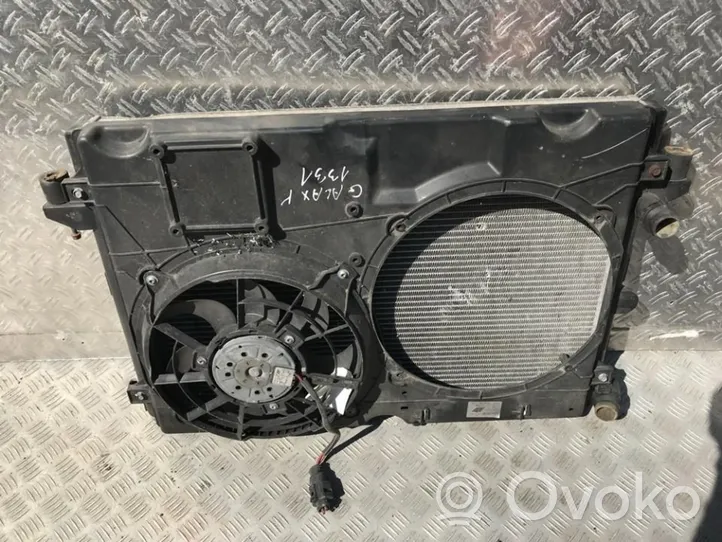 Ford Galaxy Convogliatore ventilatore raffreddamento del radiatore 0130303882
