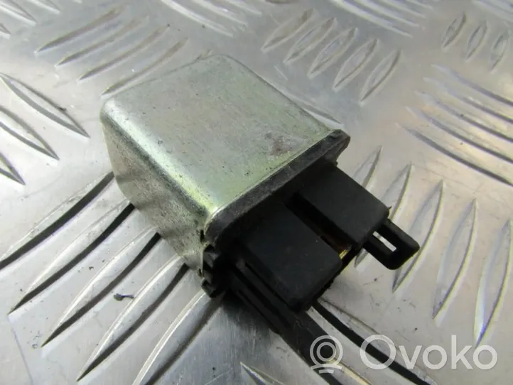 Hyundai Pony Other relay 9522033100