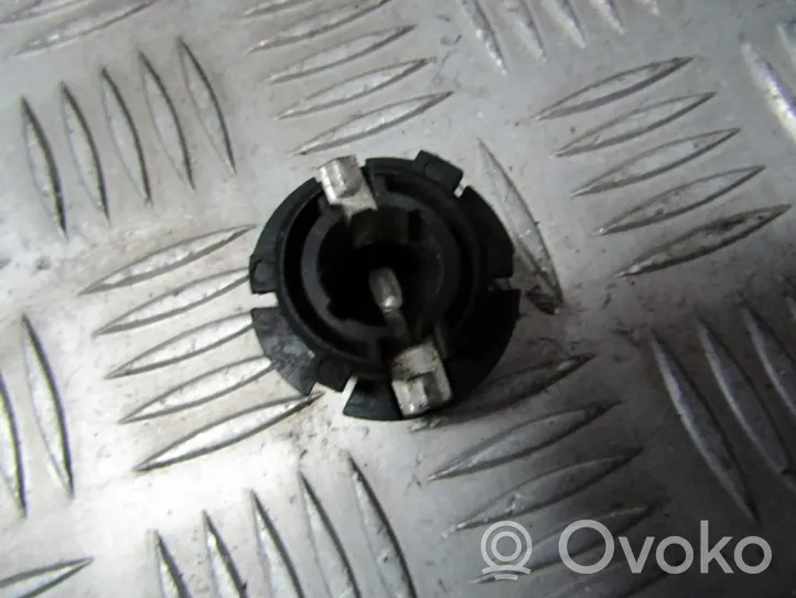 Opel Calibra Parte del faro GM5290