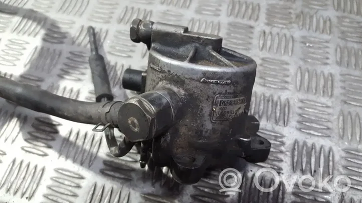 Mitsubishi Galant Vacuum pump md331267