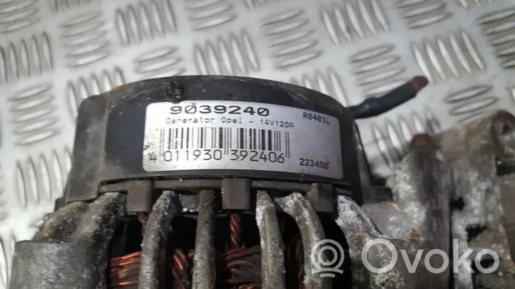 Opel Omega B1 Generator/alternator 9039240