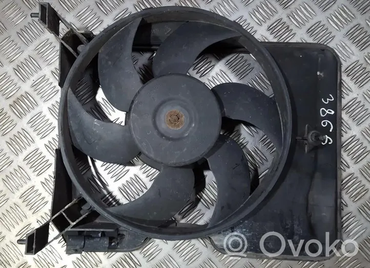 Opel Omega B1 Convogliatore ventilatore raffreddamento del radiatore 90570701
