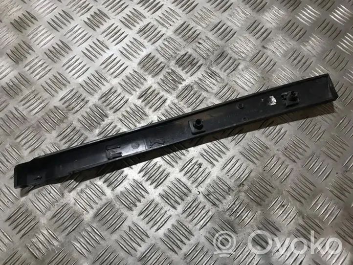 Land Rover Freelander Moulures des vitres de la porte arrière dcd102550